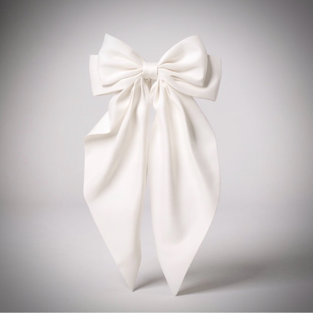 Elegant White Bow Hair Accessory Large Hair Bow with a clip. New NWT women girls - Picture 6 of 6